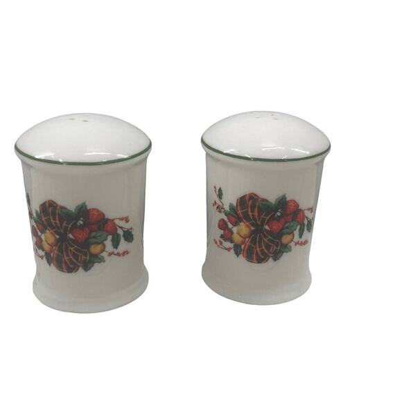 Vintage William James Ceramic Porcelain Holiday Fall Salt And Pepper Shaker - Picture 8 of 16